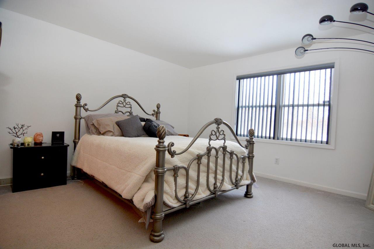 98 Harvard Road Colonie, NY 12189 - Photo 15 of 46 Photo 15