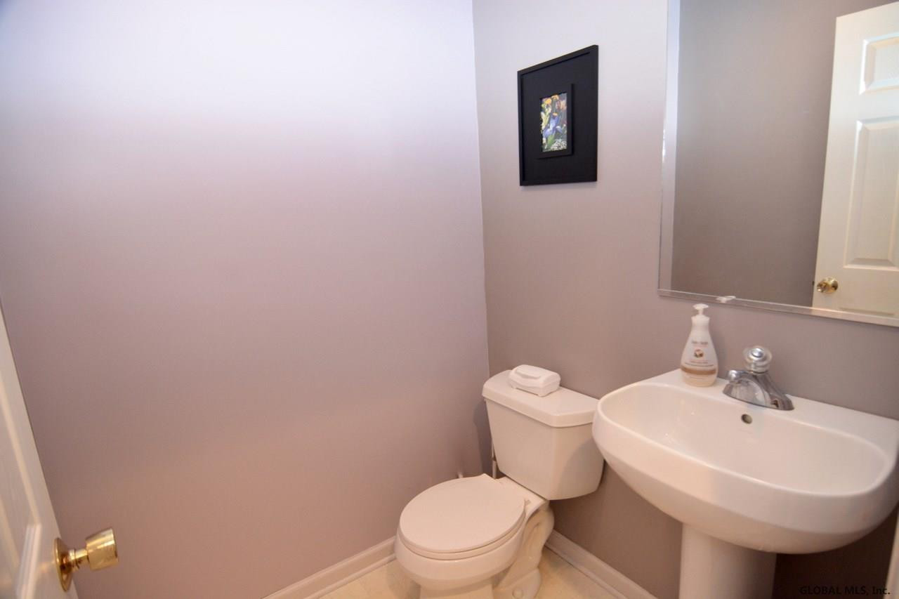 98 Harvard Road Colonie, NY 12189 - Photo 22 of 46 Photo 22