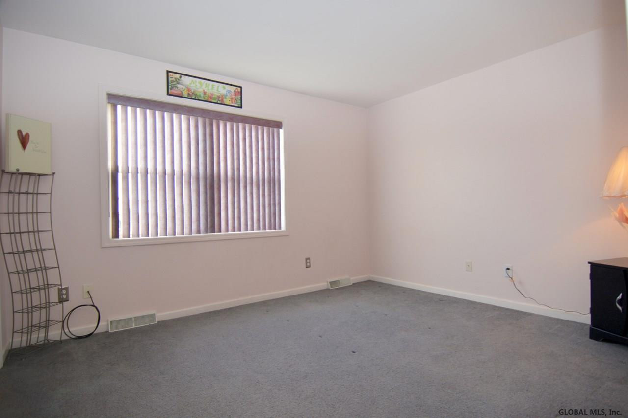 98 Harvard Road Colonie, NY 12189 - Photo 23 of 46 Photo 23