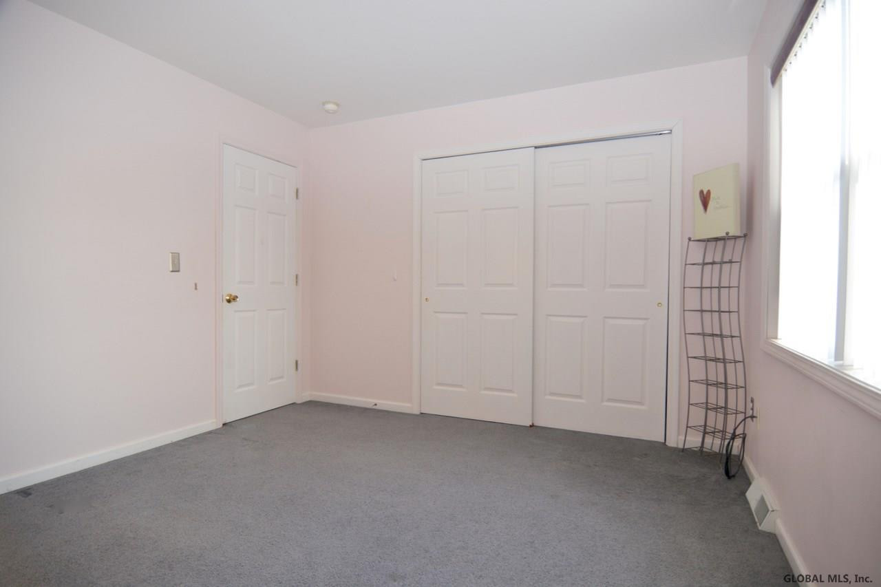 98 Harvard Road Colonie, NY 12189 - Photo 24 of 46 Photo 24
