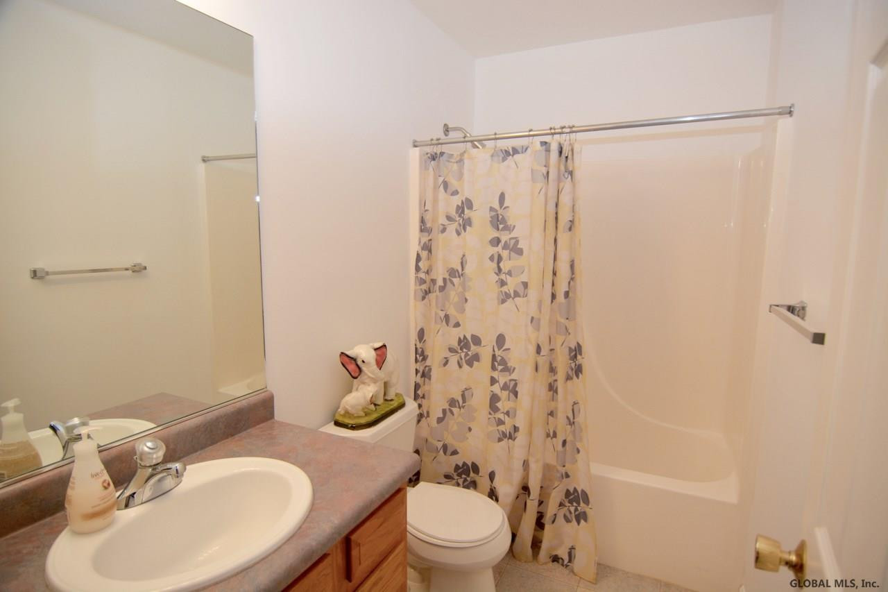 98 Harvard Road Colonie, NY 12189 - Photo 26 of 46 Photo 26