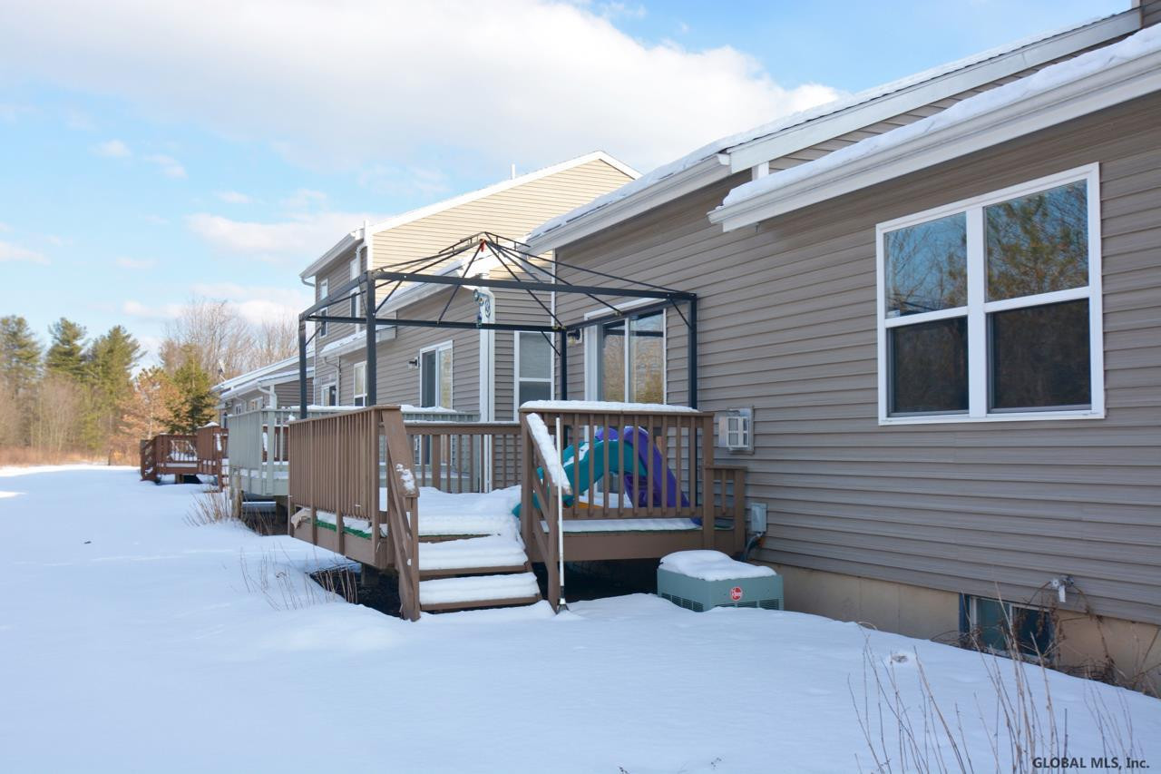 98 Harvard Road Colonie, NY 12189 - Photo 41 of 46 Photo 42