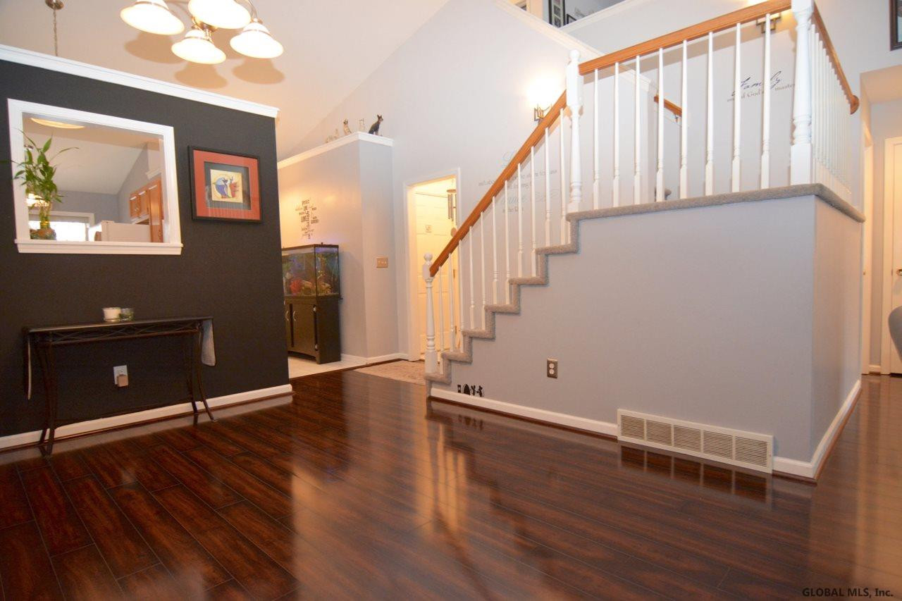 98 Harvard Road Colonie, NY 12189 - Photo 8 of 46 Photo 8