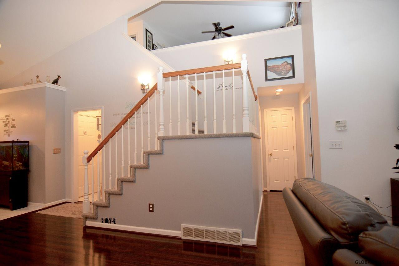 98 Harvard Road Colonie, NY 12189 - Photo 9 of 46 Photo 9