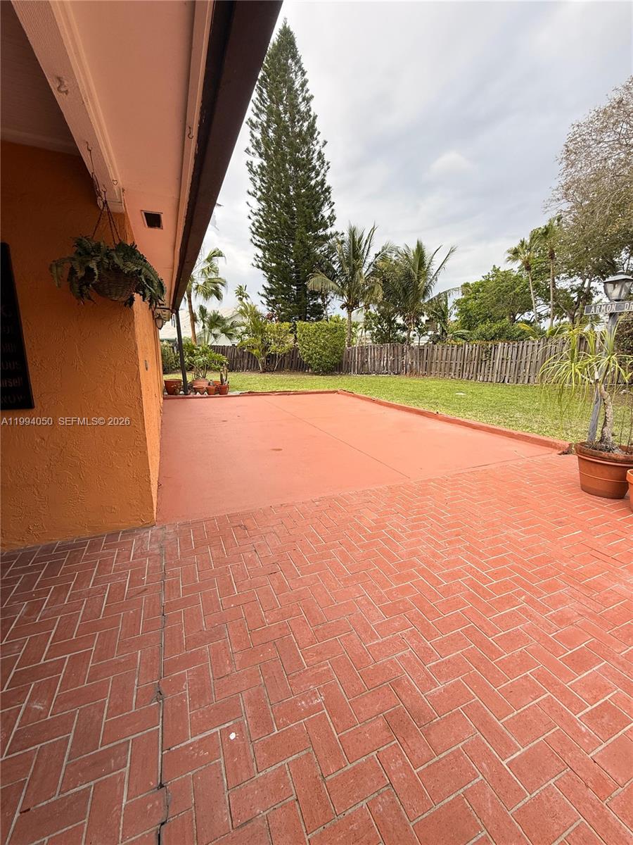 14729 Southwest 53rd Terrace Miami, FL 33185 - Photo 17 of 39