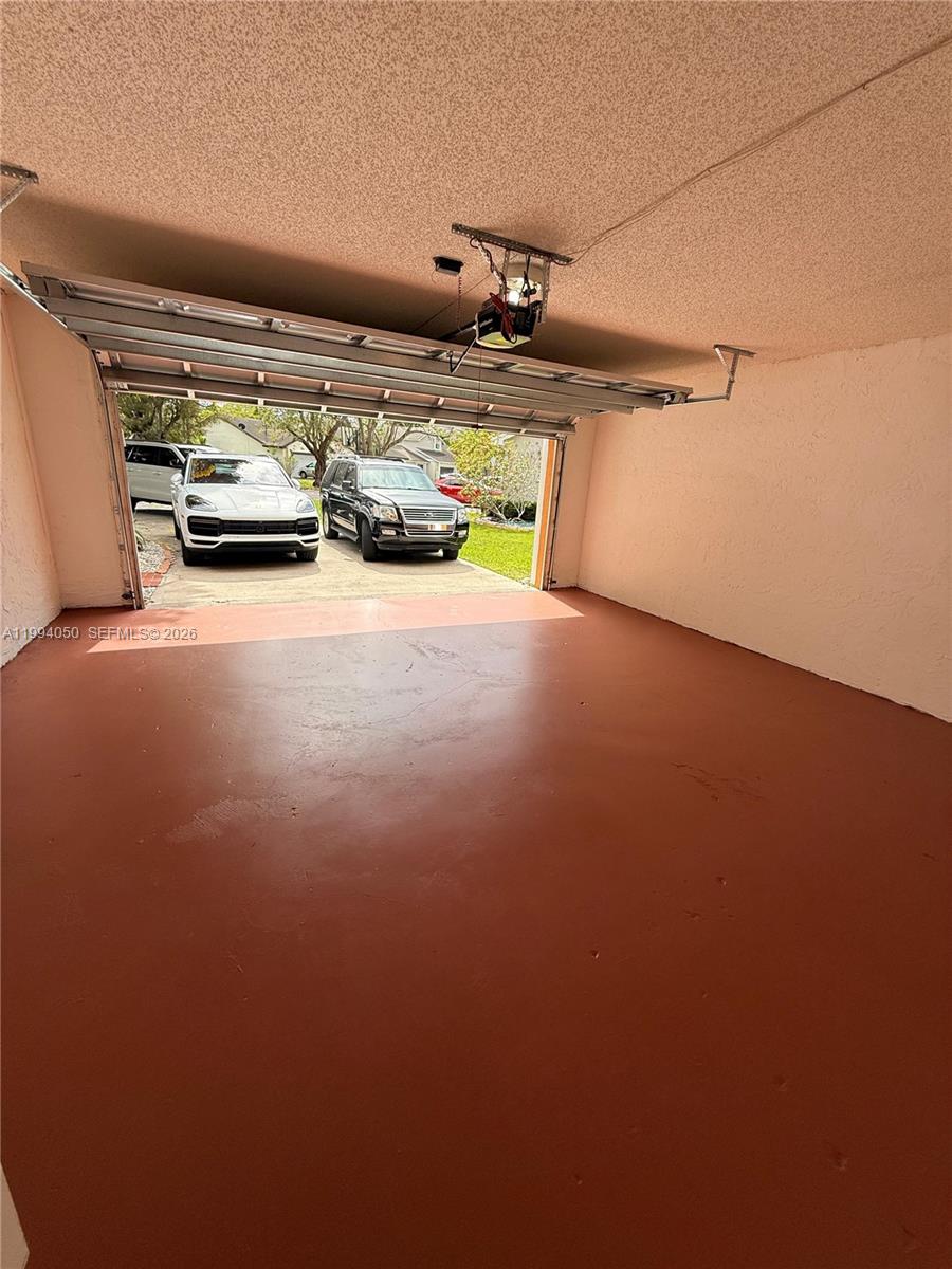 14729 Southwest 53rd Terrace Miami, FL 33185 - Photo 19 of 39