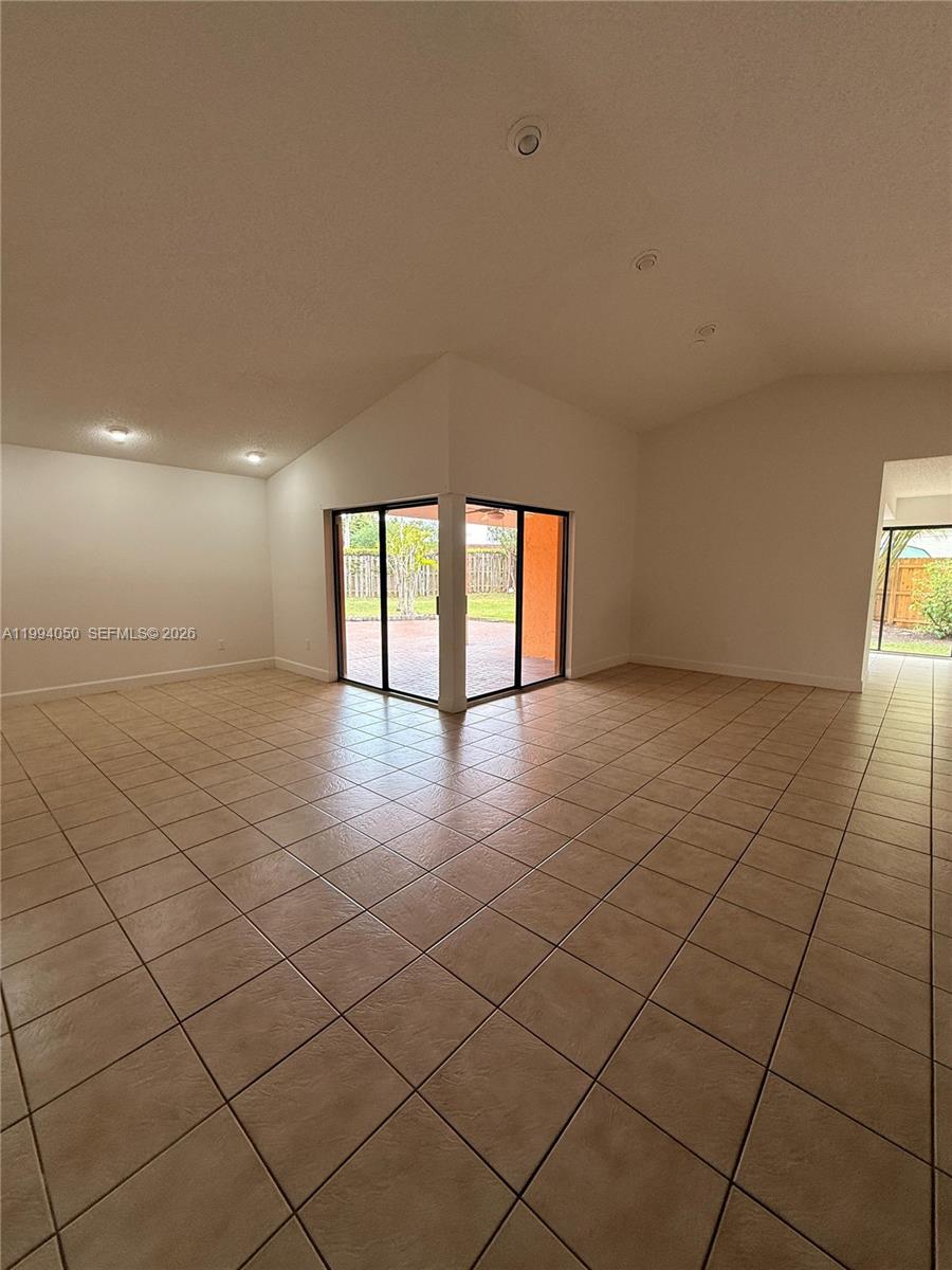 14729 Southwest 53rd Terrace Miami, FL 33185 - Photo 2 of 39