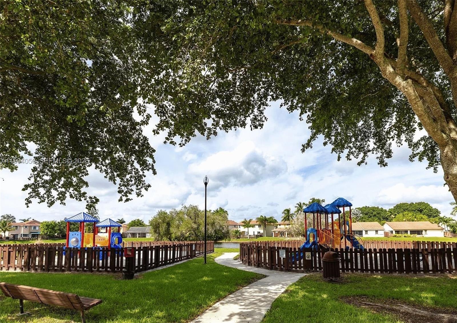 14729 Southwest 53rd Terrace Miami, FL 33185 - Photo 36 of 39