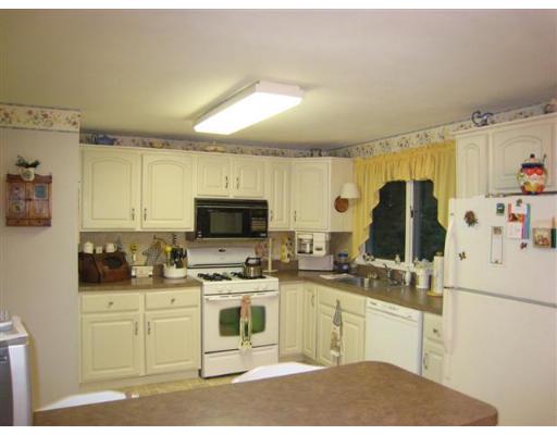 22 Heritage Road Billerica, MA 01821 - Photo 2 of 8 Gallery Image 2