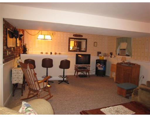 22 Heritage Road Billerica, MA 01821 - Photo 7 of 8 Gallery Image 7