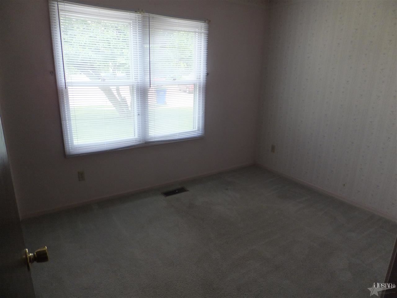 524 Mariners Ridge Court Fort Wayne, IN 46819 - Photo 11 of 18