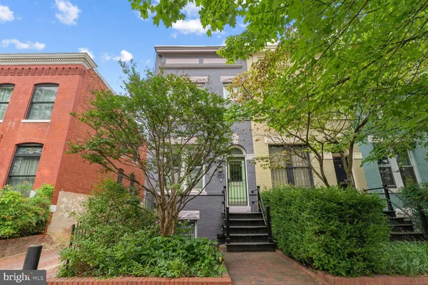$4,528 | 722 13th Street Southeast, Unit A, Washington, DC 20003