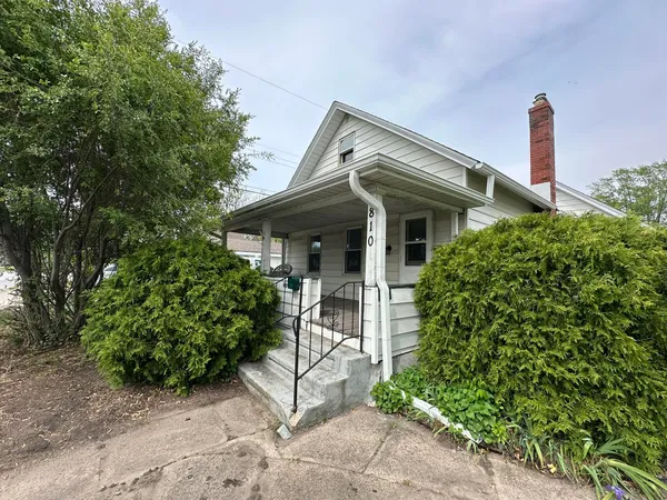 $122,000 | 810 Poplar Street, Michigan City, IN 46360