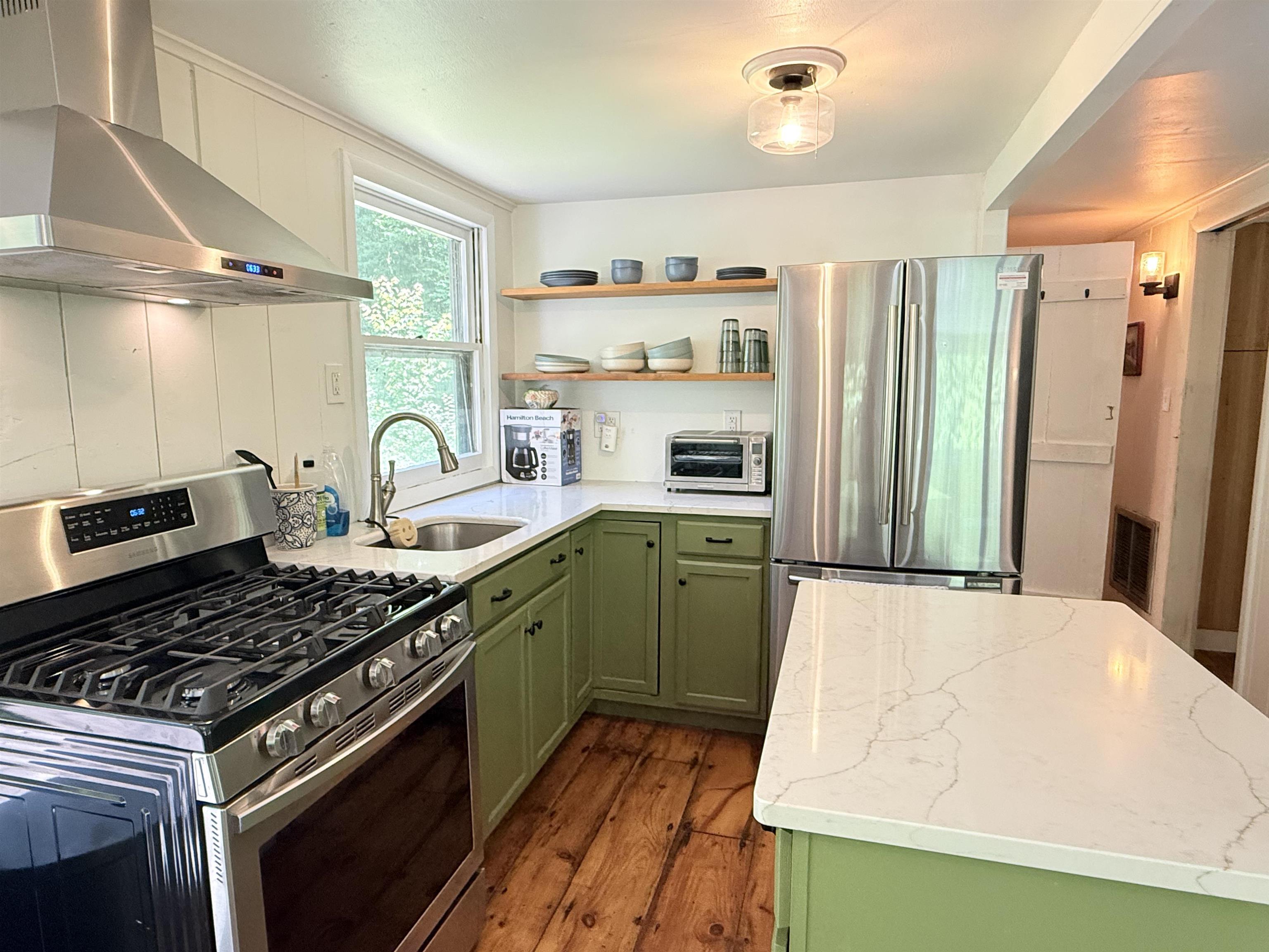 8 Beech Tree Lane East Dover, VT 05341 - Photo 11 of 33