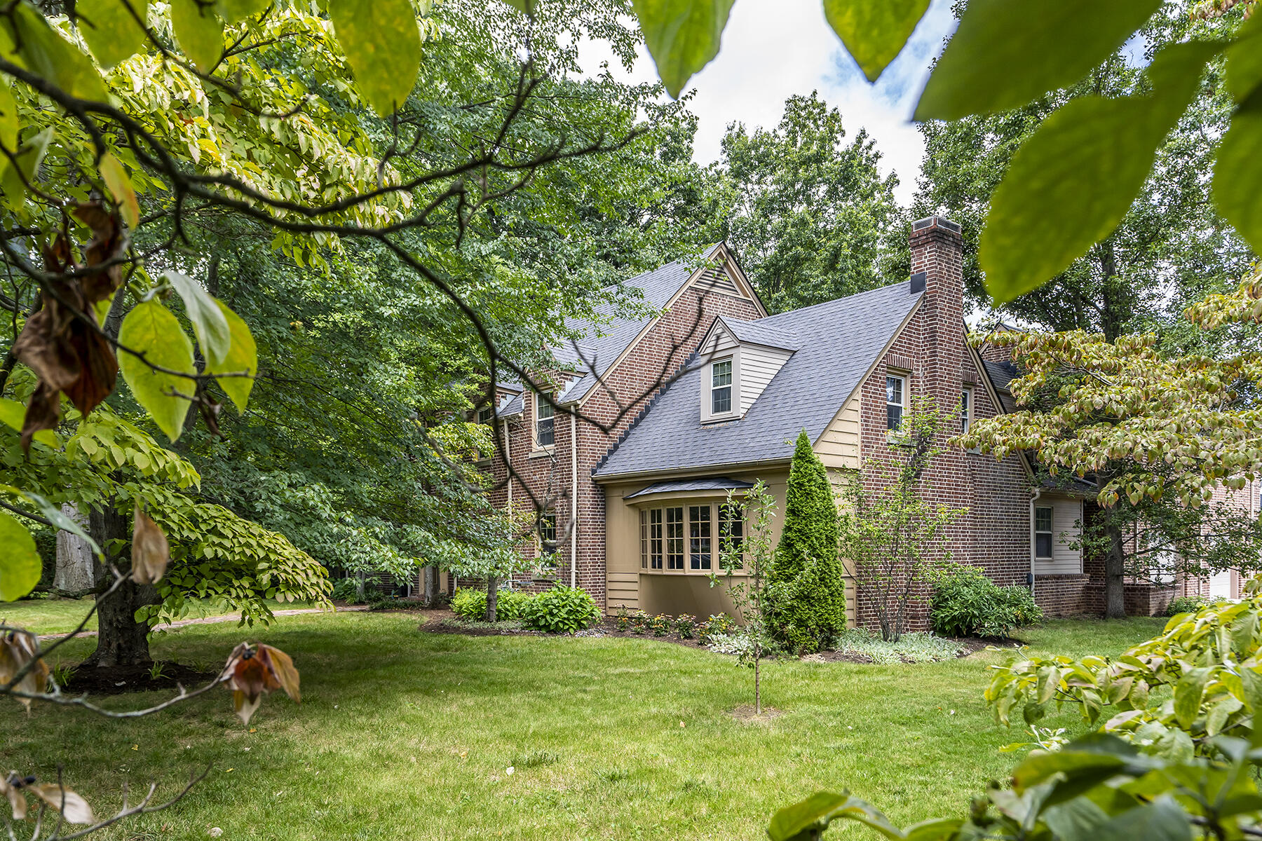 314 Strathmore Road Lexington, KY 40505 - Photo 4 of 87 DSC08828 copy