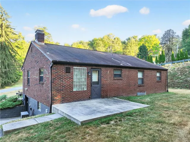 $299,000 | 9860 Neuhart Boulevard, Wexford, PA 15090