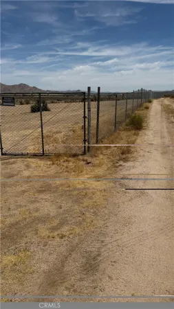 $70,000 | 27824 Clark Apple Valley, Apple Valley, CA 92308