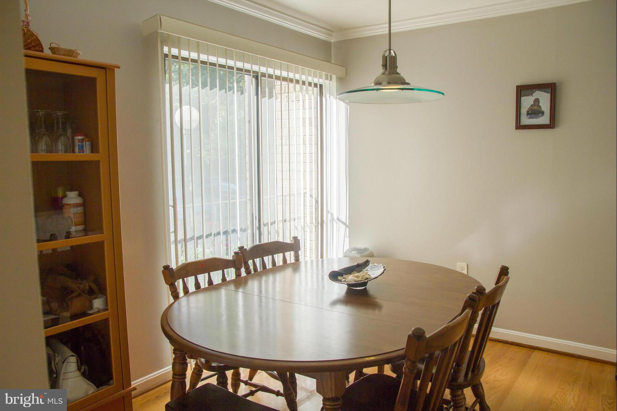 8116 Inverness Ridge Road Potomac, MD 20854 - Photo 3 of 26 Interior (General)
