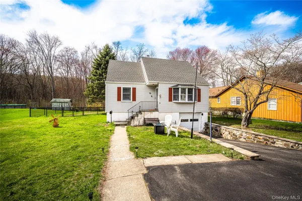 $559,999 | 36 Edgewood Road, Cortlandt Manor, NY 10567