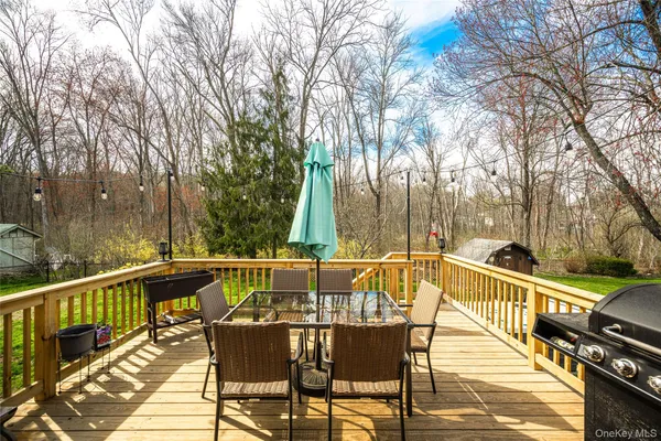 $559,999 | 36 Edgewood Road, Cortlandt Manor, NY 10567