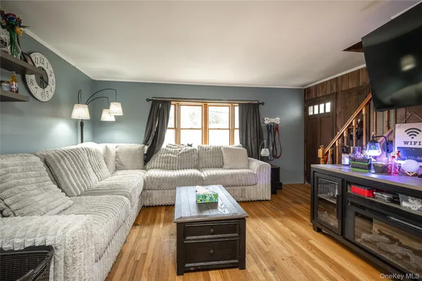 $559,999 | 36 Edgewood Road, Cortlandt Manor, NY 10567