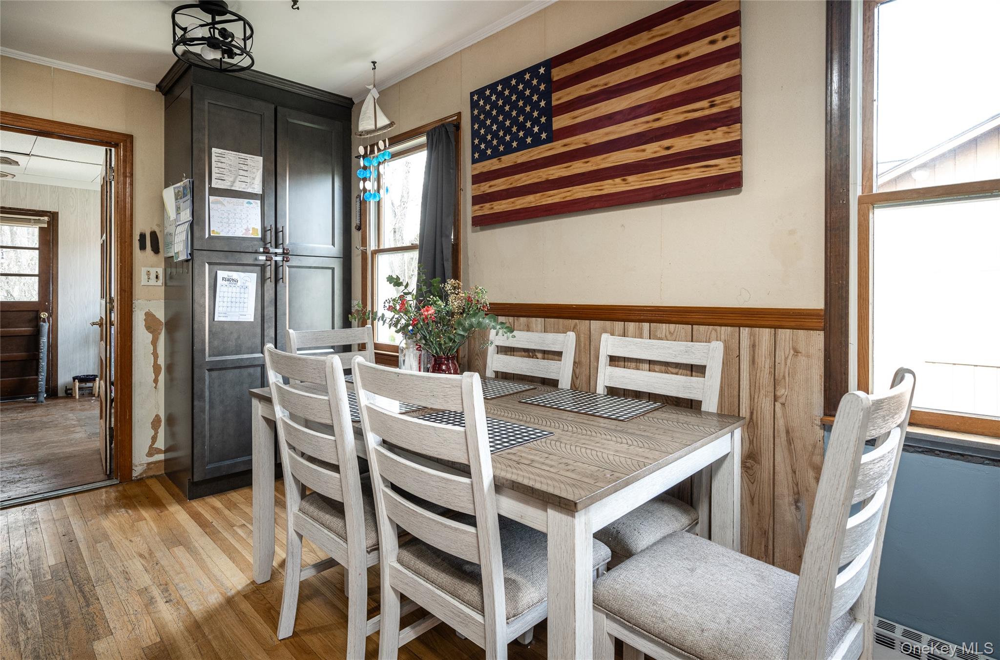 36 Edgewood Road Cortlandt Manor, NY 10567 - Photo 6 of 22 Dedicated dining area conveniently located off the kitchen, ideal for gatherings.