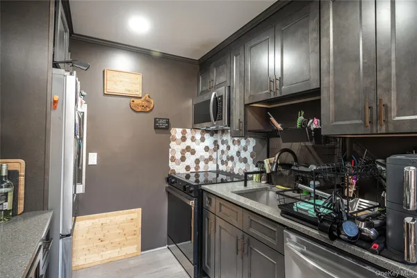 $559,999 | 36 Edgewood Road, Cortlandt Manor, NY 10567