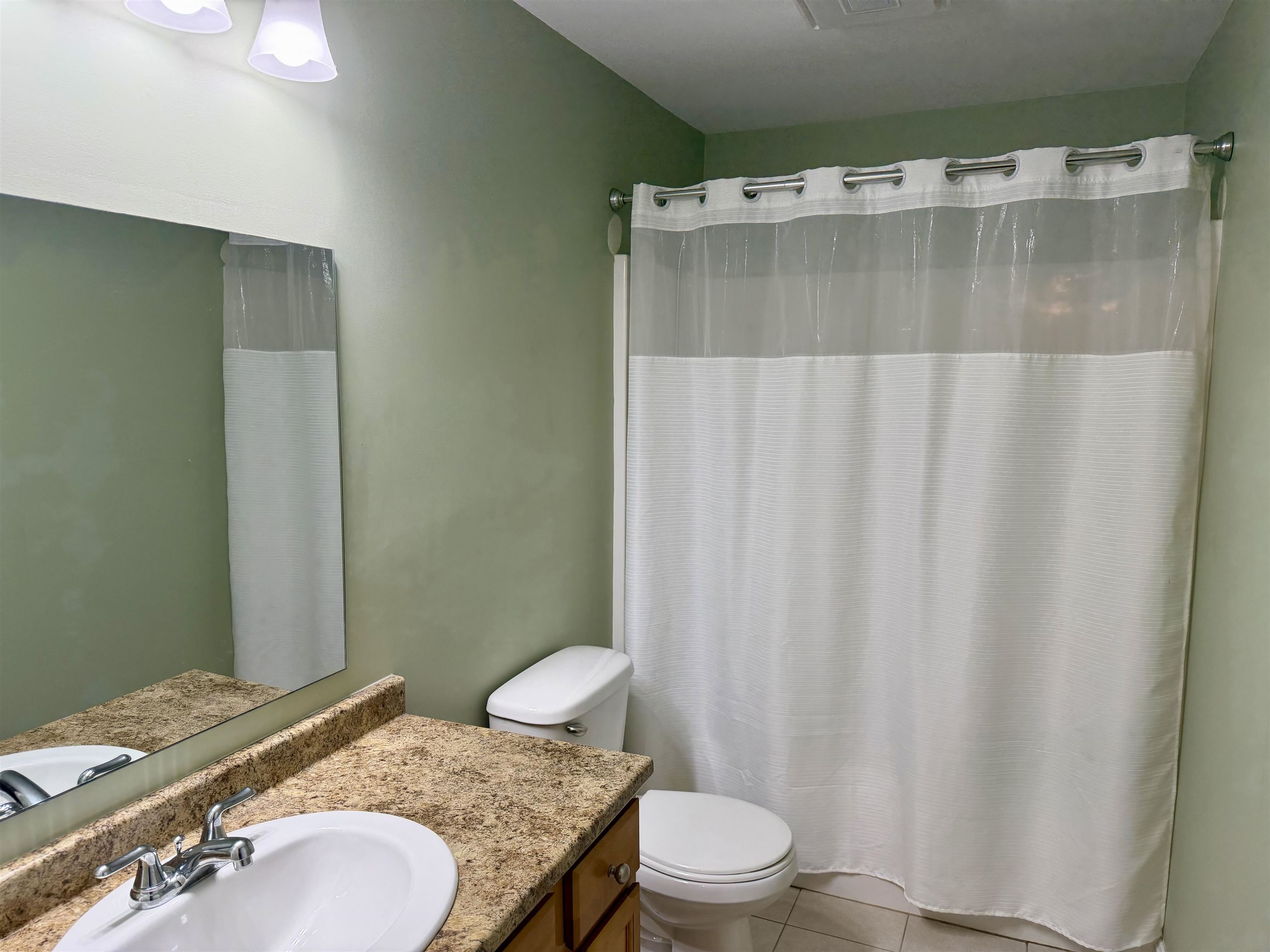 138 Exeter Road, Unit 11 Epping, NH 03042 - Photo 8 of 17