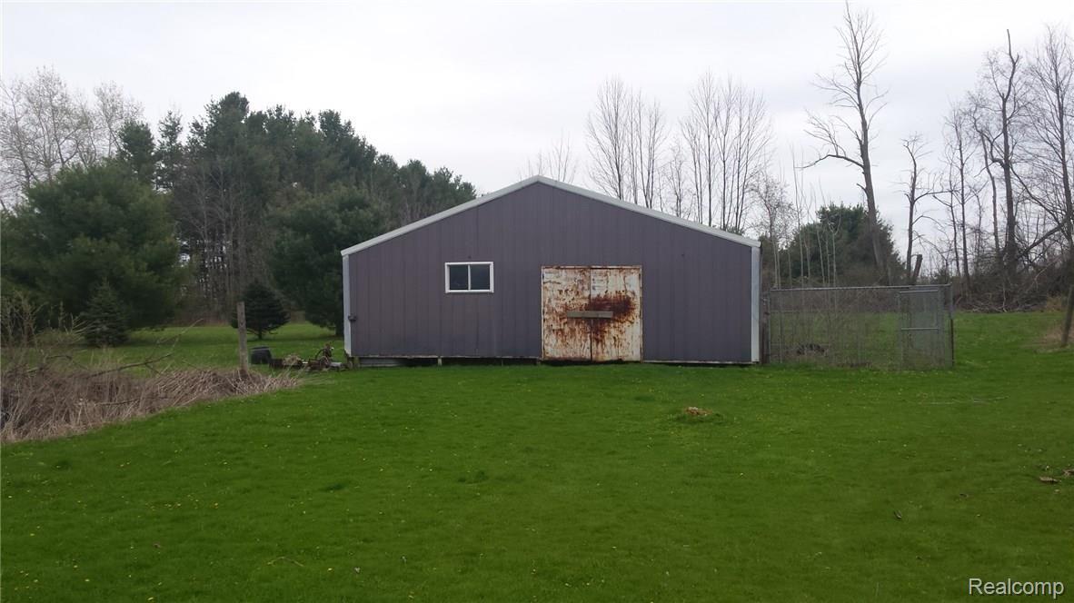 9772 Bryce Road Avoca, MI 48006 - Photo 16 of 26 This is a view of the pole barn.