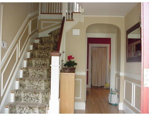 43 Merrill Road Watertown, MA 02472 - Photo 3 of 15