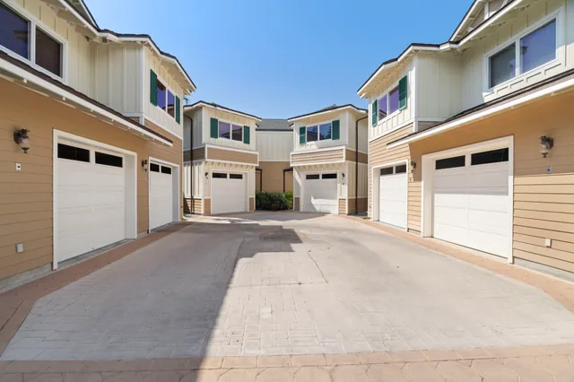 a view of a white building