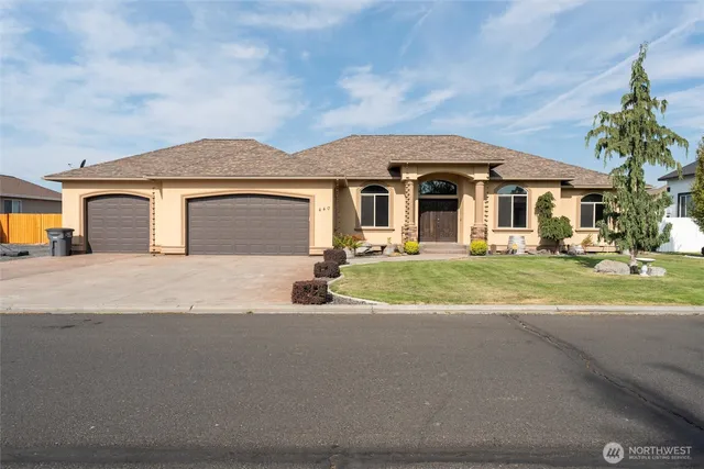 $670,000 | 440 Dream Street Southeast, Moses Lake, WA 98837