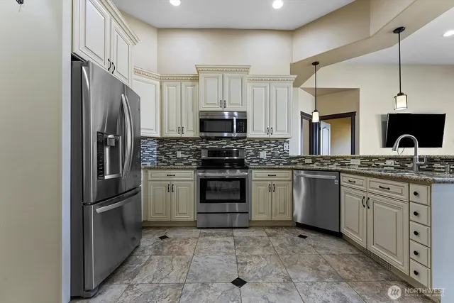 $670,000 | 440 Dream Street Southeast, Moses Lake, WA 98837