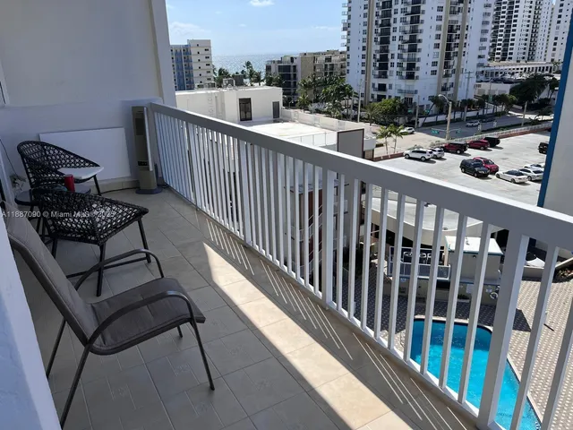 $550,000 | 1500 South Ocean Drive, Unit A8, Hollywood, FL 33019