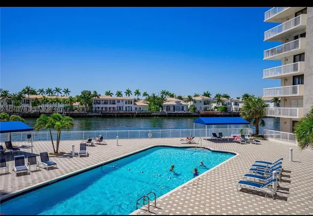 $550,000 | 1500 South Ocean Drive, Unit A8, Hollywood, FL 33019