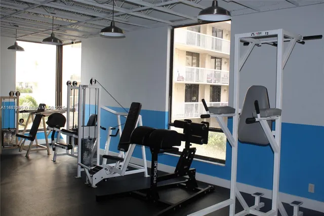 $550,000 | 1500 South Ocean Drive, Unit A8, Hollywood, FL 33019