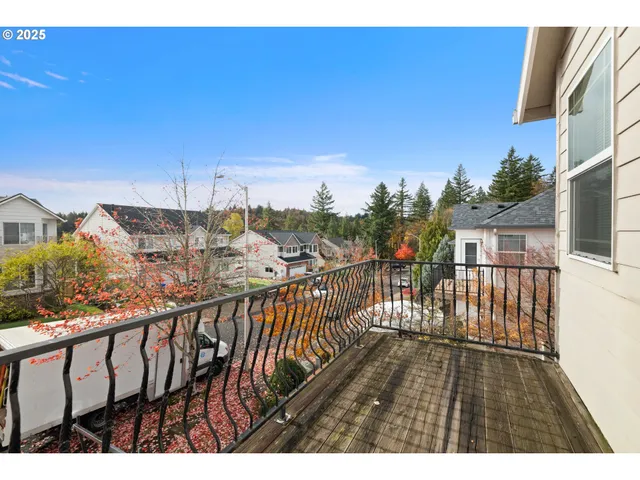 $584,990 | 15325 Southeast Knapp Drive, Portland, OR 97236