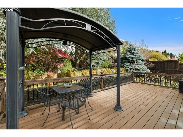 $584,990 | 15325 Southeast Knapp Drive, Portland, OR 97236