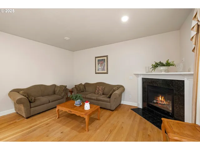 $584,990 | 15325 Southeast Knapp Drive, Portland, OR 97236