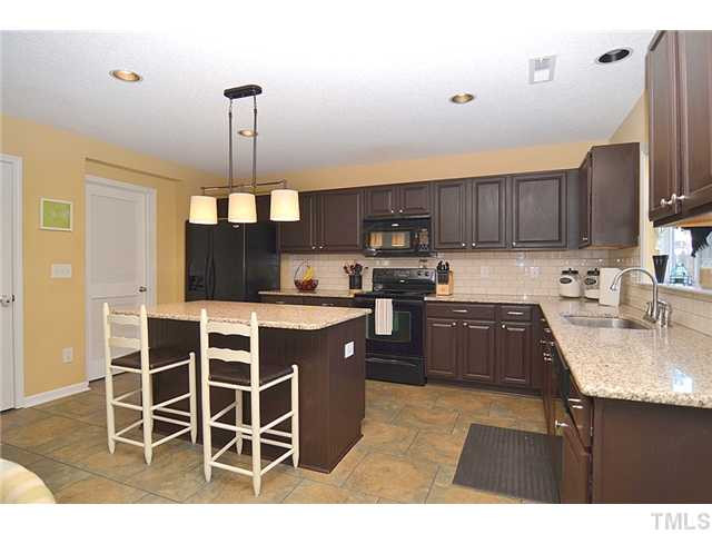 307 Rondelay Drive Durham, NC 27703 - Photo 8 of 21 Photo 8