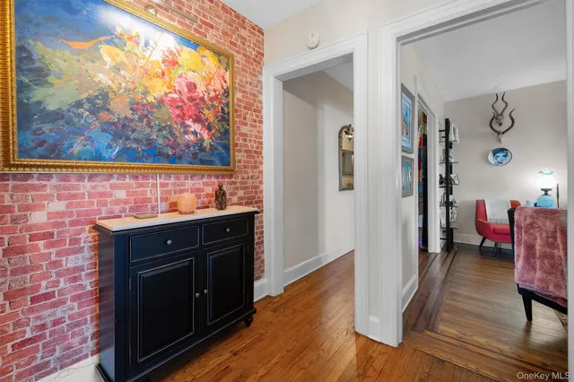 $325,000 | 23 Old Mamaroneck Road, Unit 5B, White Plains, NY 10605