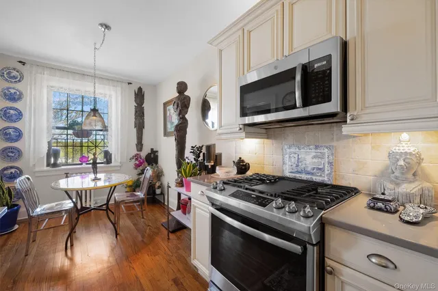 $325,000 | 23 Old Mamaroneck Road, Unit 5B, White Plains, NY 10605