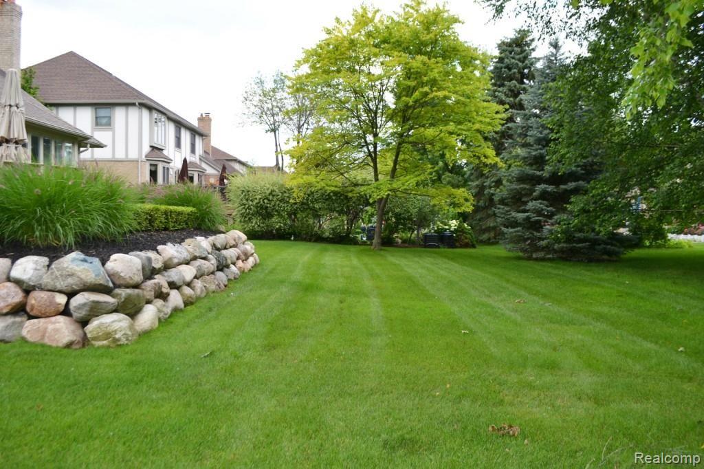 1708 Old Homestead Drive Rochester Hills, MI 48306 - Photo 52 of 55