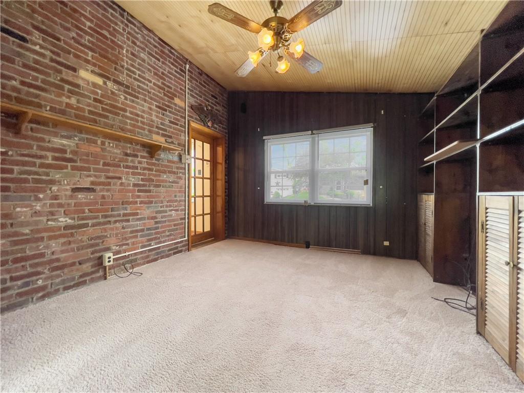 2023 Spring Hill Road Pittsburgh, PA 15243 - Photo 11 of 20 a view of an empty room with a window