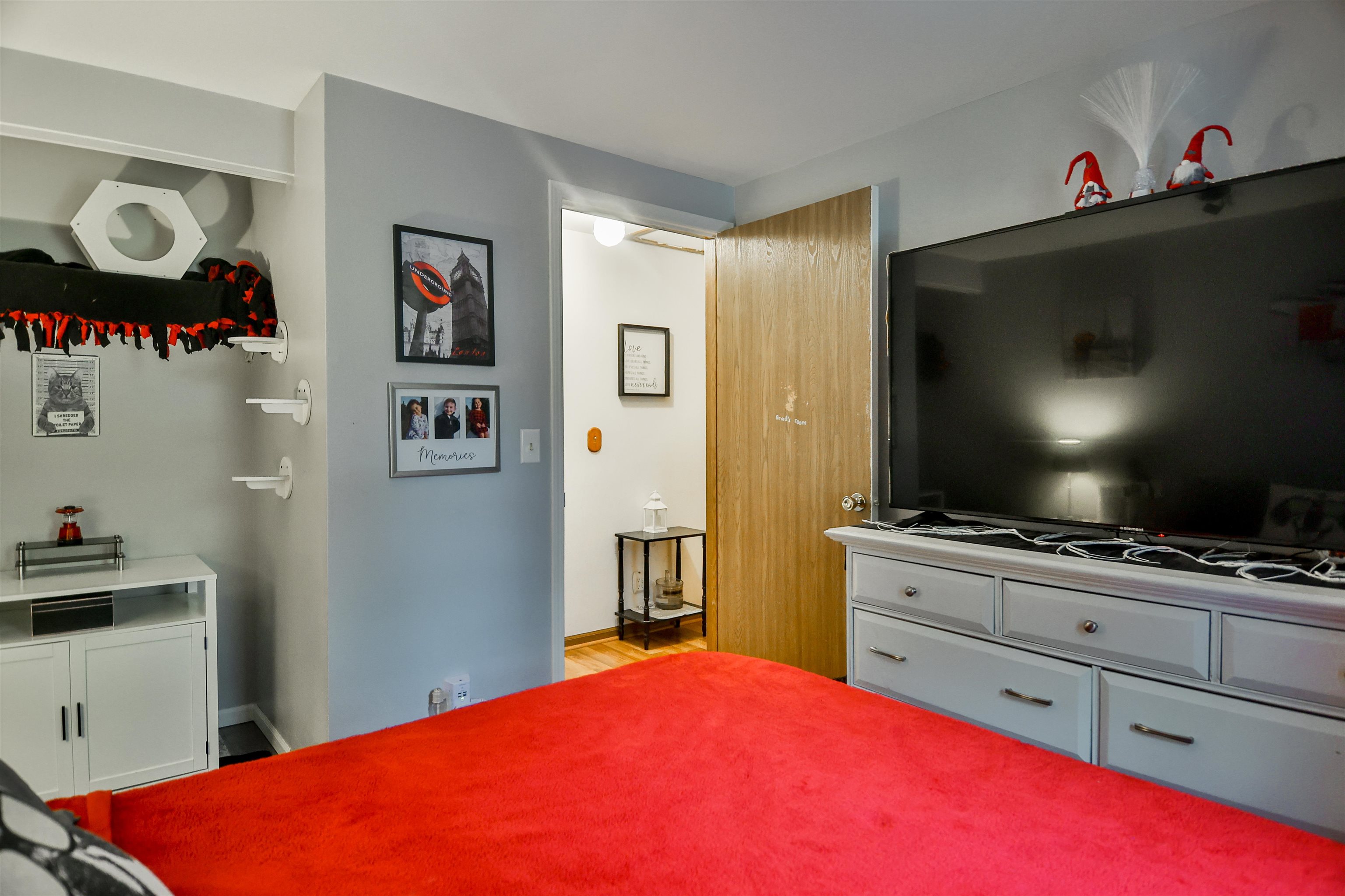 155 Lamplighter Loop Southeast Poplar Grove, IL 61065 - Photo 14 of 31 a room with furniture and flat screen tv