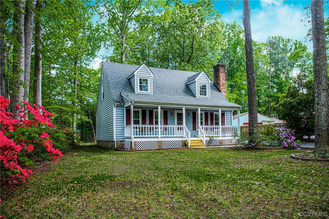 10807 Drayton Road Chester, VA 23831 - Photo 1 of 32 a front view of house with yard and green space