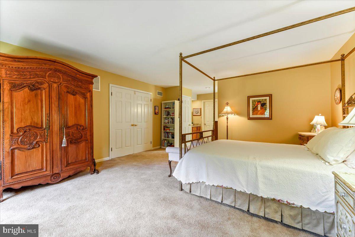 725 Beversrede Trail Kennett Square, PA 19348 - Photo 24 of 41 Large primary suite.