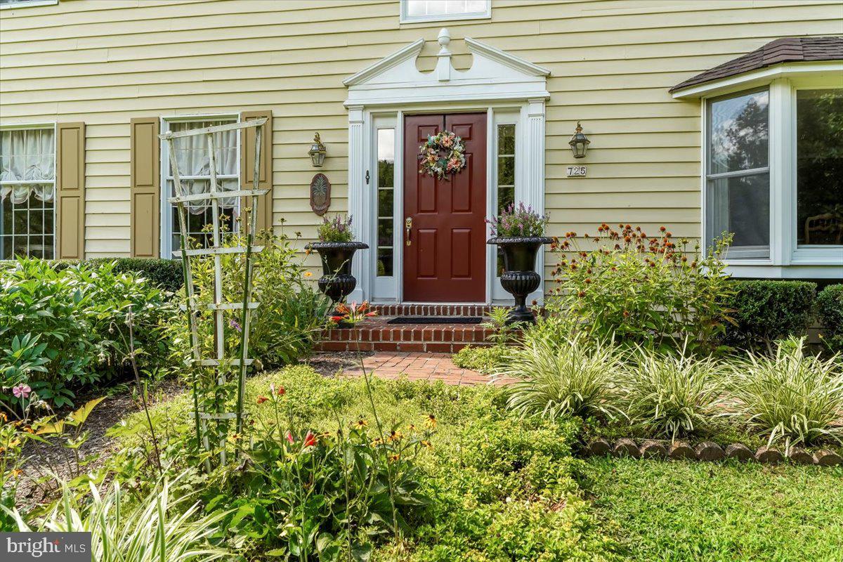 725 Beversrede Trail Kennett Square, PA 19348 - Photo 7 of 41 Beautifully landscaped front walk.