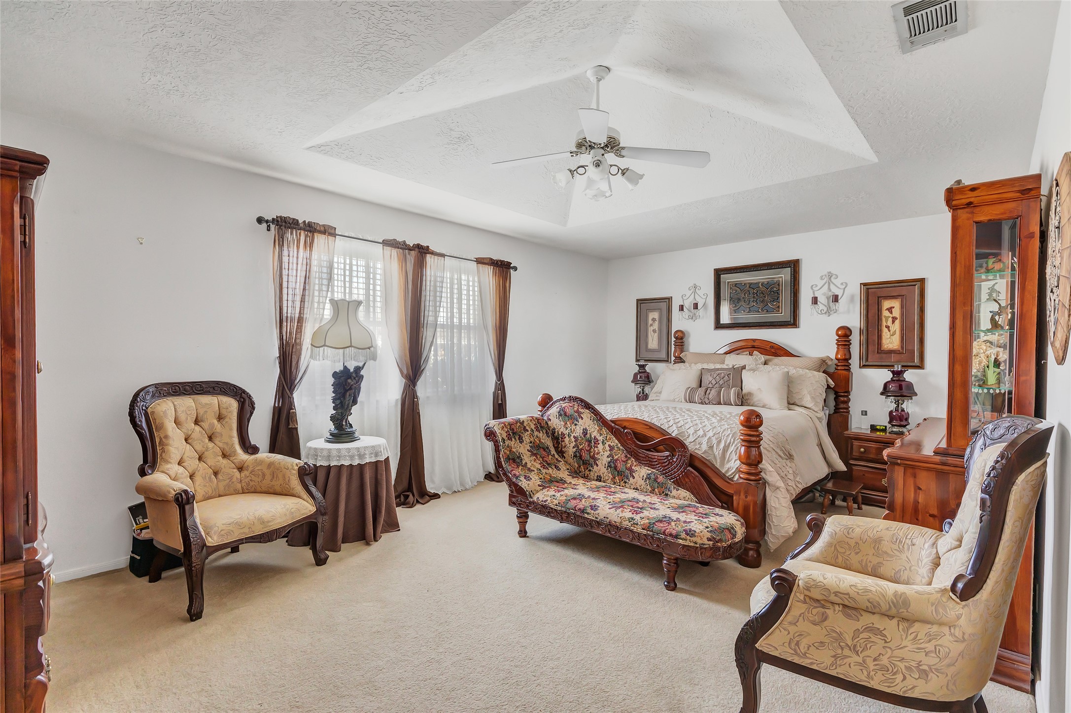 27414 Kathy Lane Magnolia, TX 77355 - Photo 19 of 41 The primary suite has a vaulted ceiling.