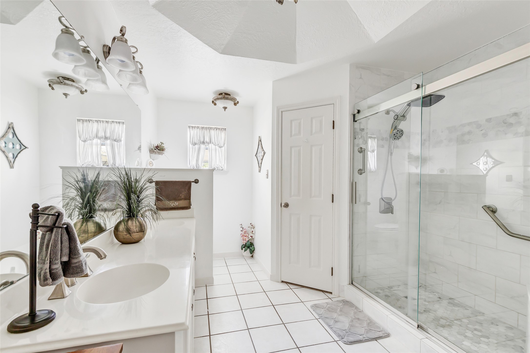 27414 Kathy Lane Magnolia, TX 77355 - Photo 21 of 41 The shower has been tastefully updated.